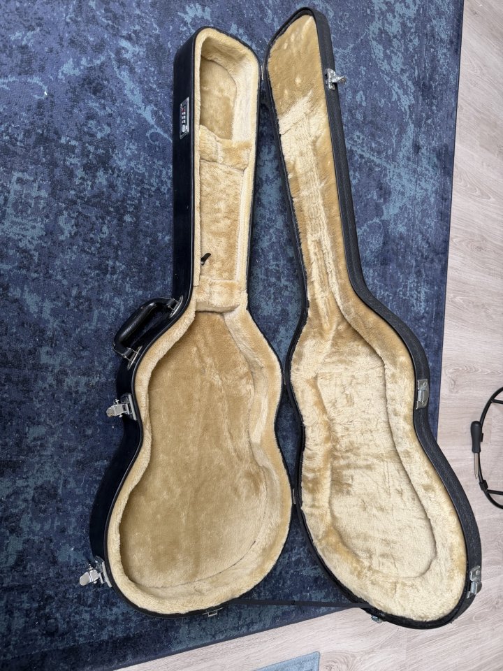 Gibson Les Paul Art & Historic Custom Shop Case de segunda mano · Foto 3 de 7 · Madrid · 200 €