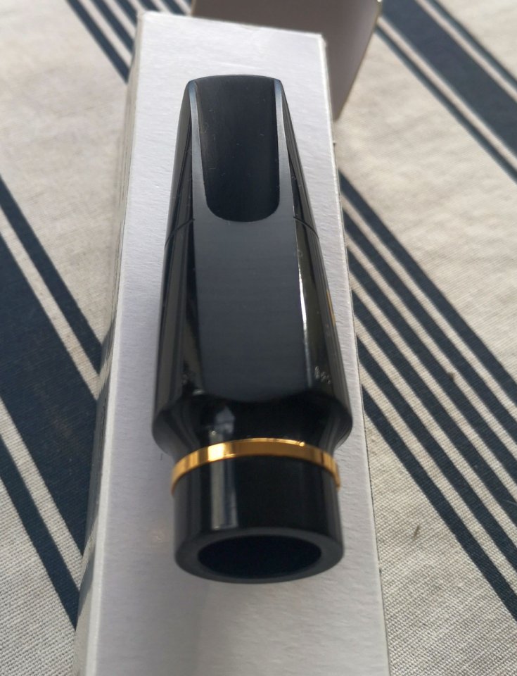 Boquilla Vandoren V16 A8 S+ para saxo alto