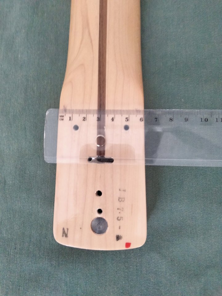 Mástil Fender jazz bass Japan de segunda mano · Foto 7 de 8 · Badajoz · 325 €