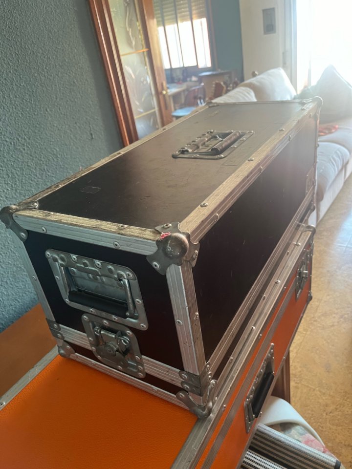 Flightcase cabezal de segunda mano · Foto 3 de 7 · Madrid · 50 €