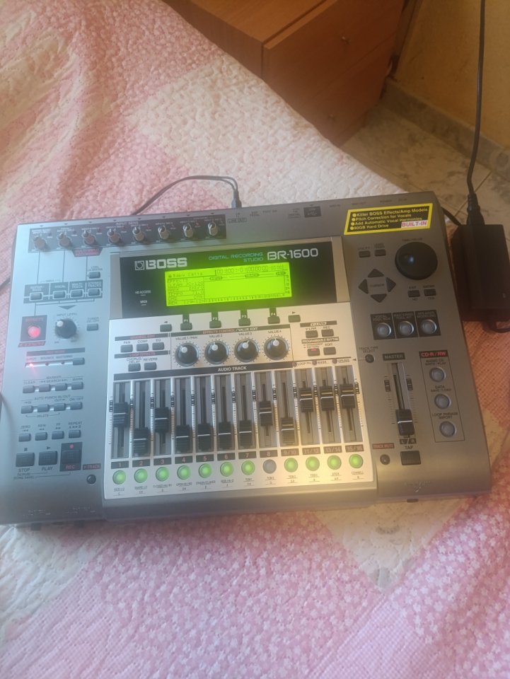 BOSS BR-1600CD de segunda mano · Foto 6 de 6 · Castellón · 380 €