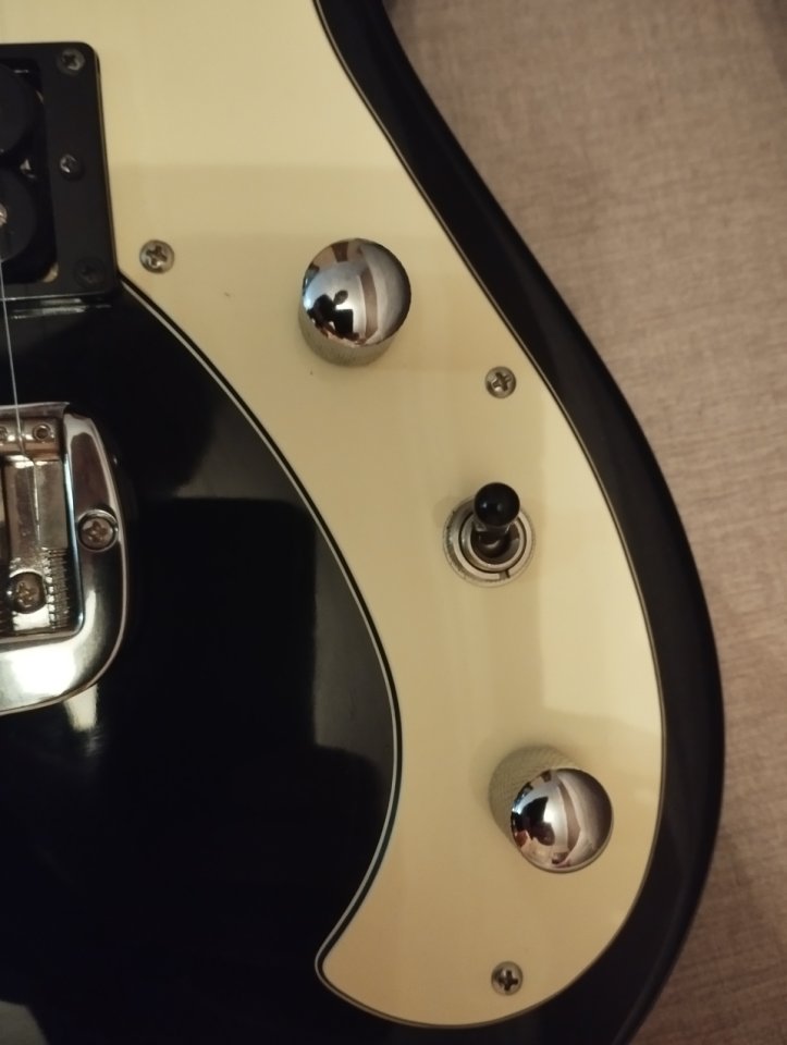 Guitarra eléctrica G&L Tribute Fallout