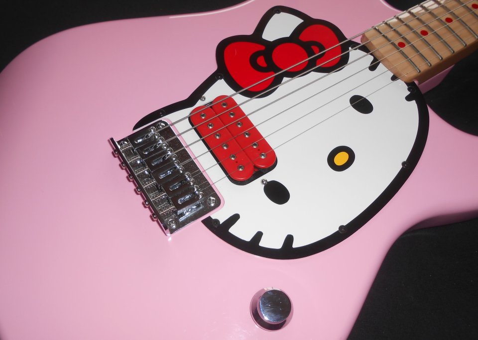 Squier Stratocaster Hello kitty (Extras)