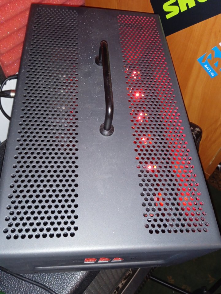 Amplificador PRS Mark Tremonti Mt15 de segunda mano · Foto 8 de 9 · Cantabria · 400 €