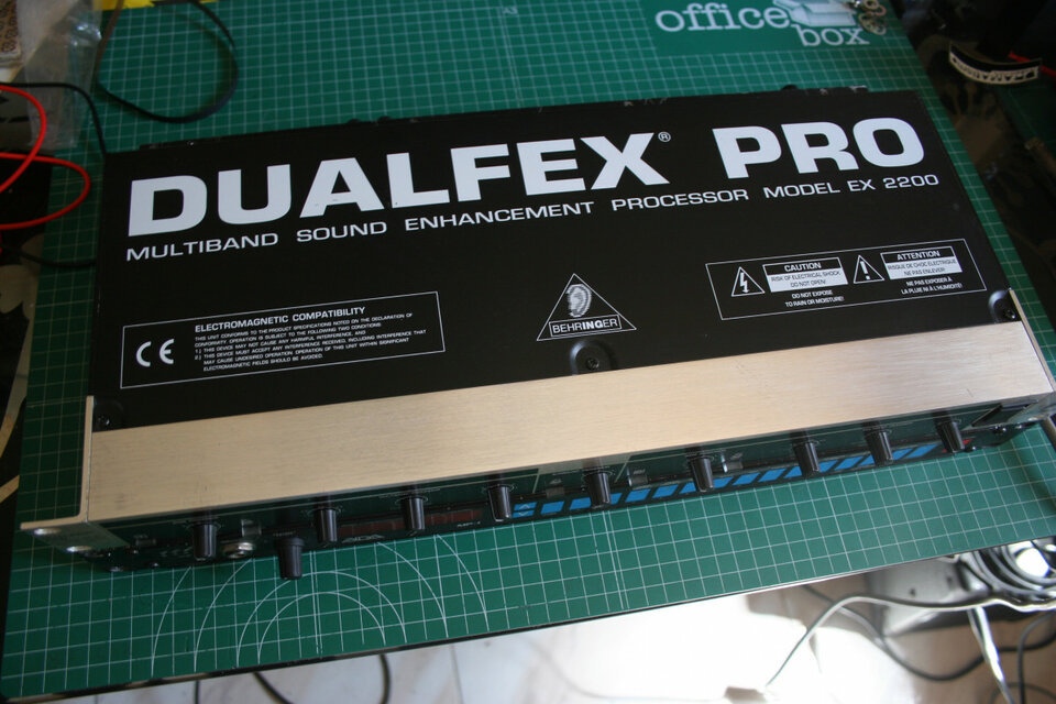 Behringer Dual Flex Pro EX2200