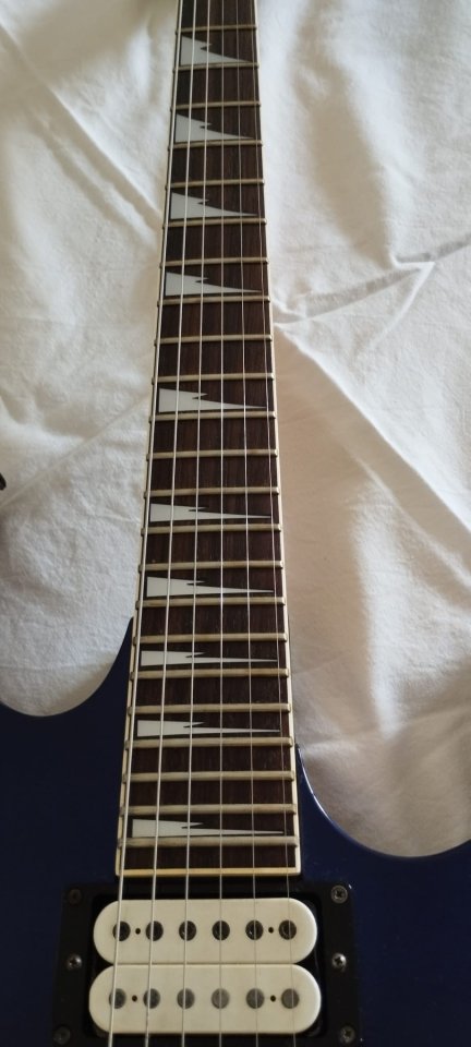 Ibanez PGM 100 ( Ibanez Signature Paul Gilbert ) de segunda mano · Foto 3 de 7 · Palencia · 1900 €