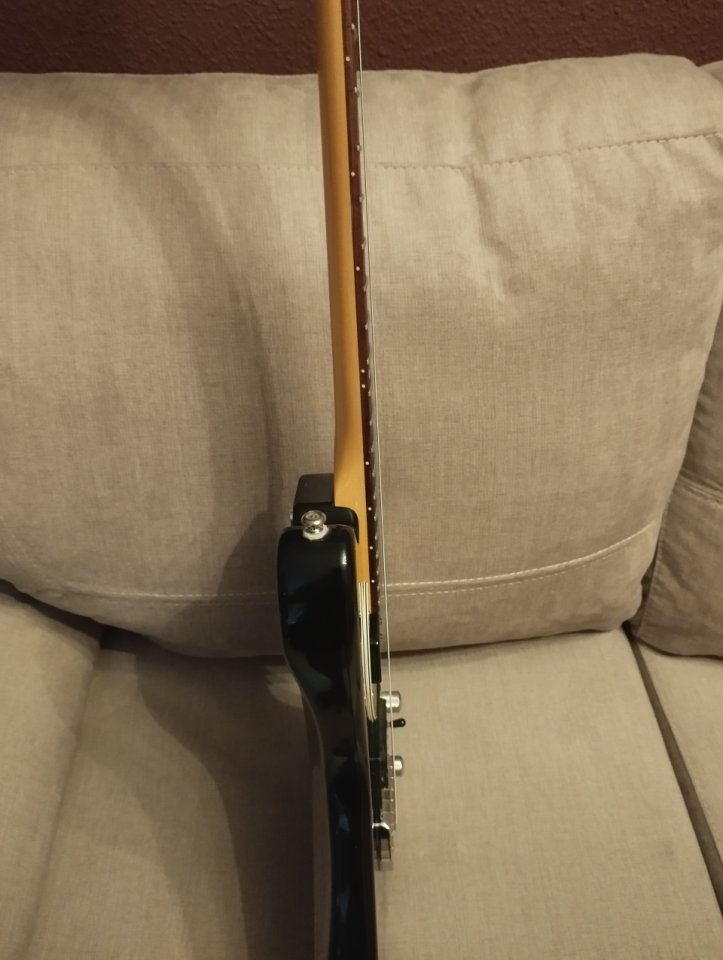 Guitarra eléctrica G&L Tribute Fallout