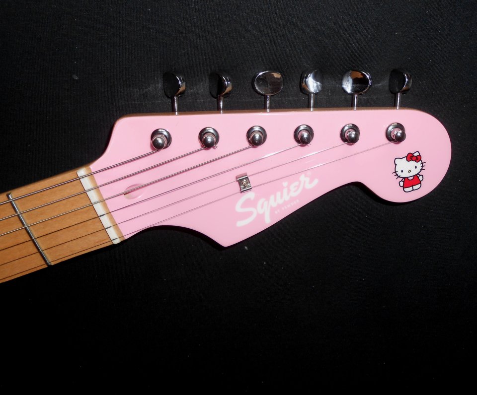 Squier Stratocaster Hello kitty (Extras)