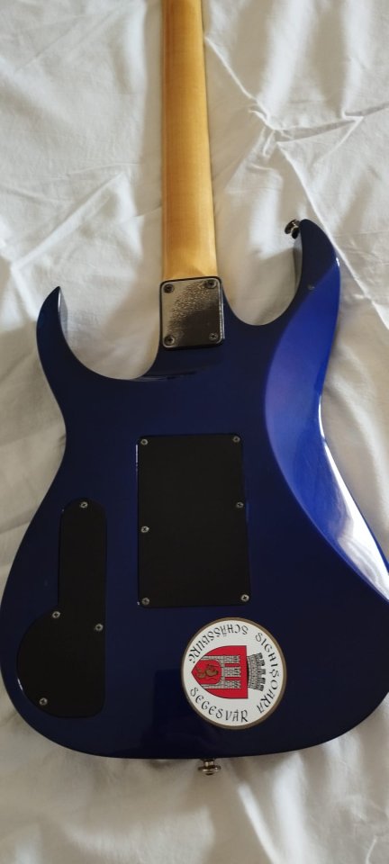 Ibanez PGM 100 ( Ibanez Signature Paul Gilbert ) de segunda mano · Foto 4 de 7 · Palencia · 1900 €