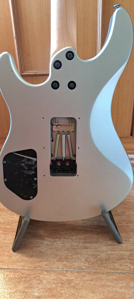 Yamaha RGX520DZ con pastillas Seymour Duncan Mayhem