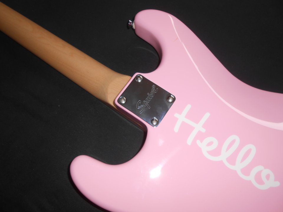 Squier Stratocaster Hello kitty (Extras)