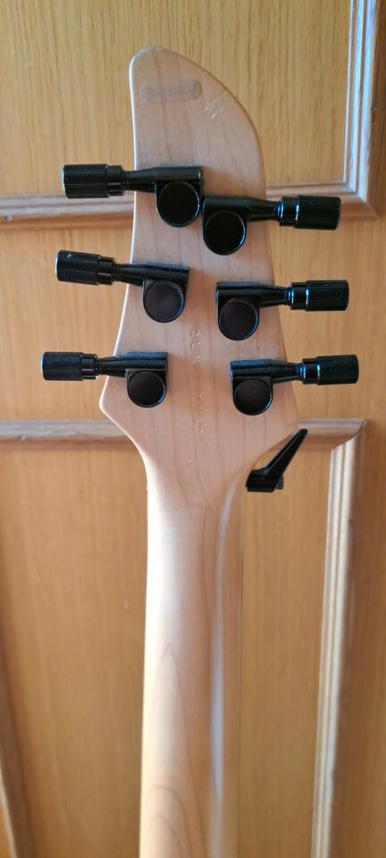 Yamaha RGX520DZ con pastillas Seymour Duncan Mayhem