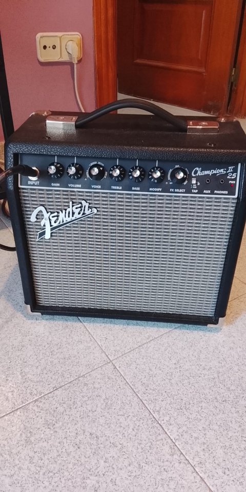 Fender Champion II 20 vatios de segunda mano · Barcelona · 100 €