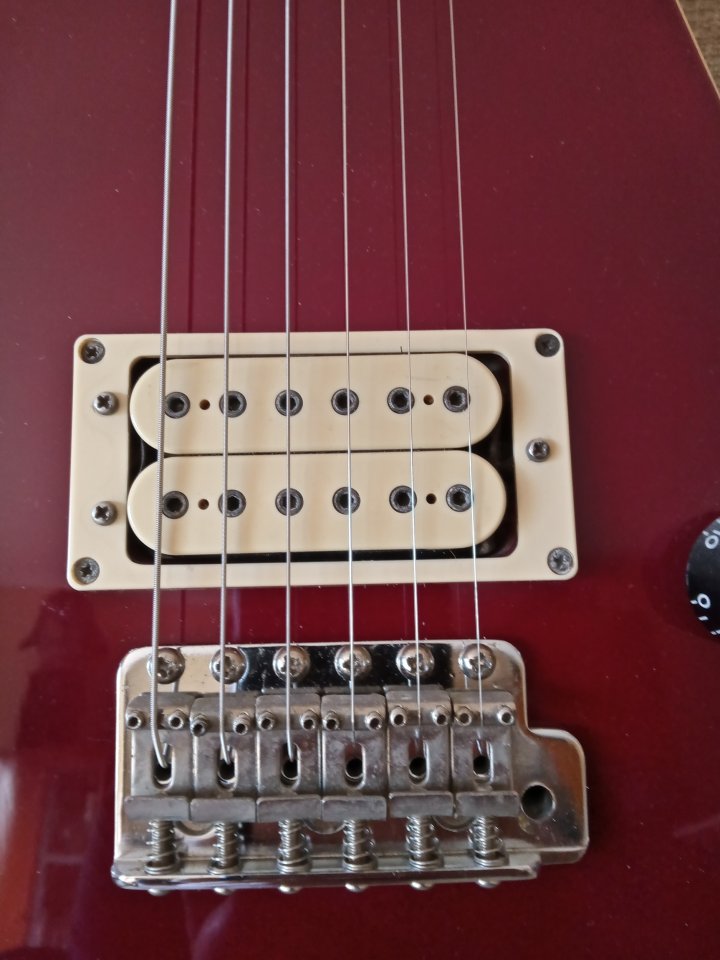 Ibanez serie x flying V de segunda mano · Foto 5 de 10 · Navarra · 250 €