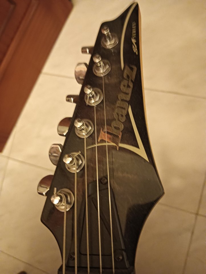 Ibanez SA series de segunda mano · Foto 5 de 8 · León