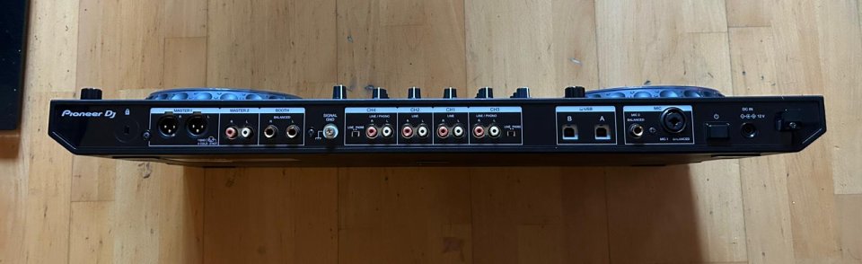 Pioneer DDJ-1000 de segunda mano · Foto 4 de 6 · Barcelona · 1000 €