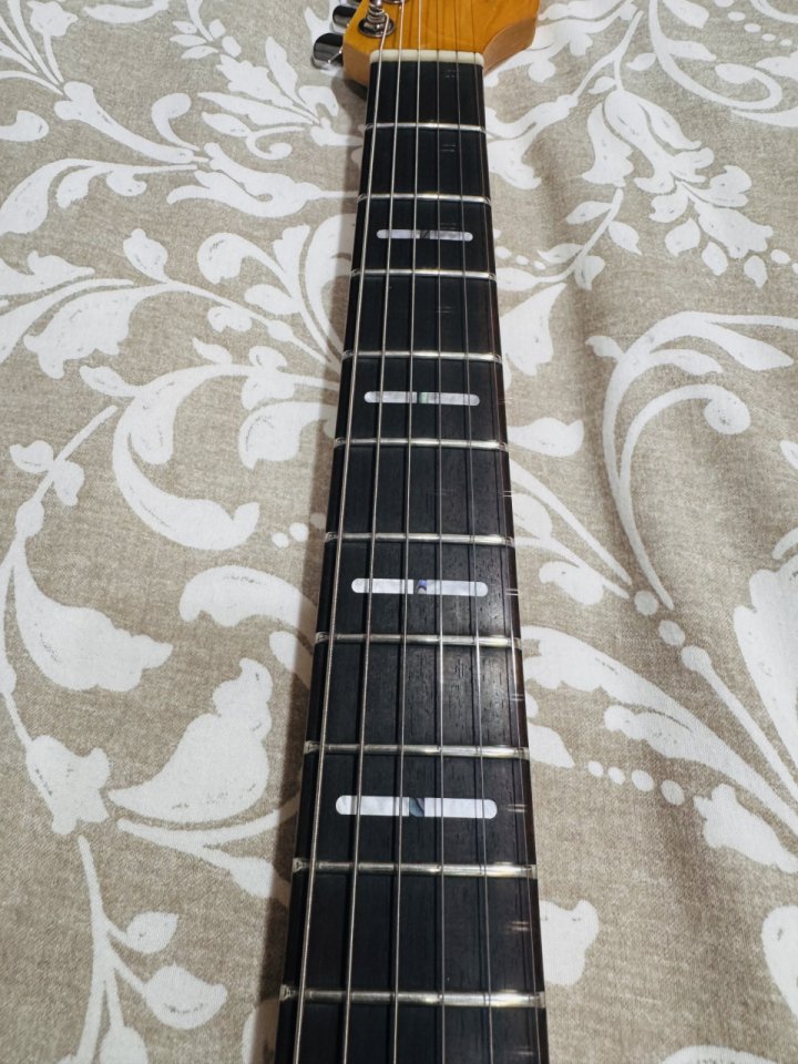 Sire J3 larry carlton de segunda mano · Foto 5 de 10 · SC Tenerife · 220 €