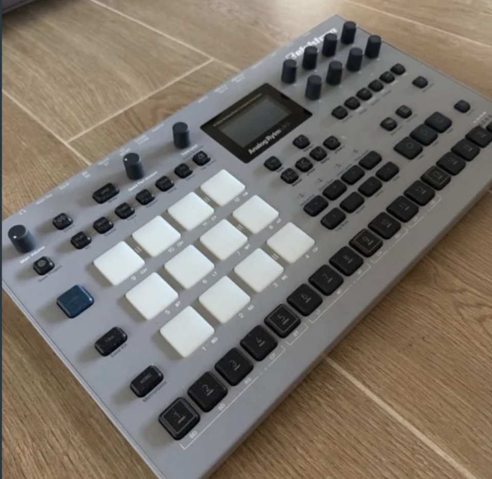 Elektron Analog Rythm MK2 de segunda mano · Foto 2 de 4 · Madrid · 1000 €