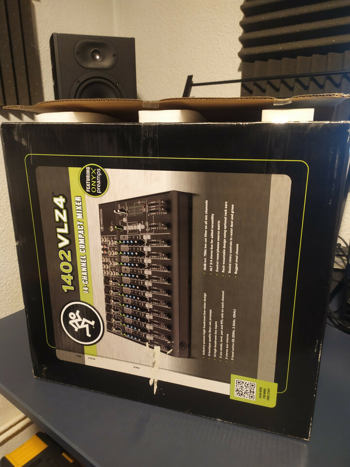 Mackie 1402 VLZ4. Como nueva, sin uso. (O cambio por eurorack)