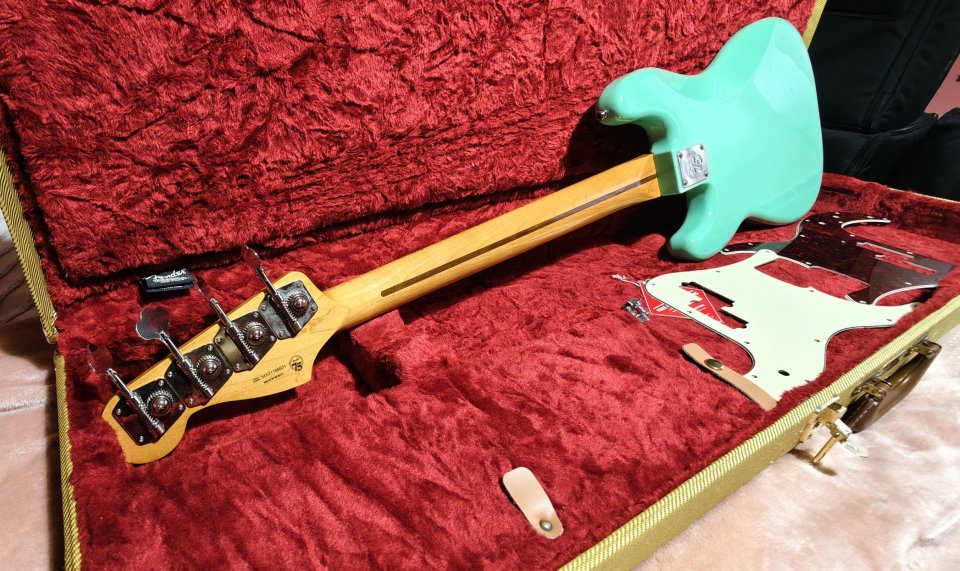 Fender Precision Vintera 50's Seafoam Green edición 75 Aniversario (2021)