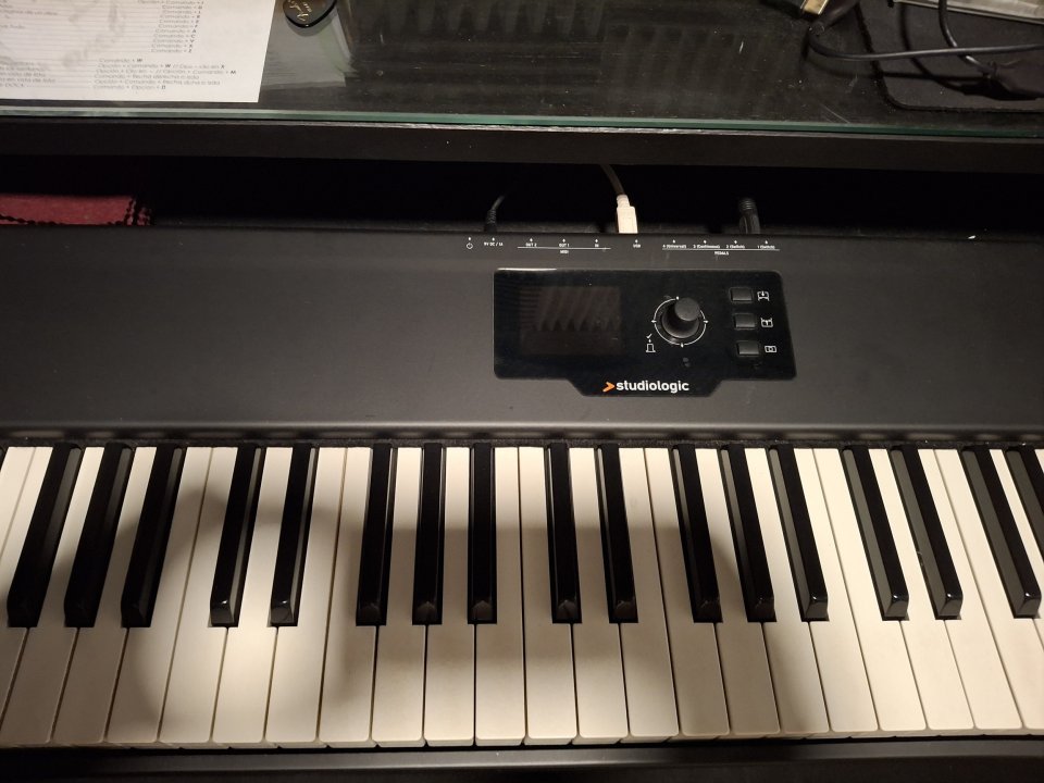 Studio Logic SL88 GRAND