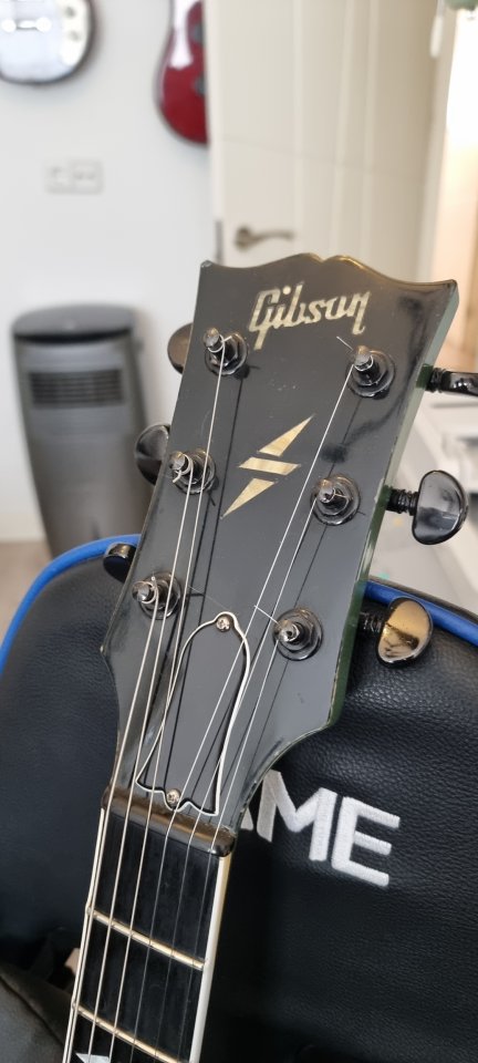 Gibson SG Z 1998 de segunda mano · Foto 6 de 9 · Madrid · 1550 €