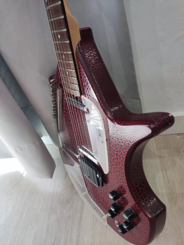 Electric Sitar de segunda mano · Foto 8 de 10 · Alicante · 1800 €