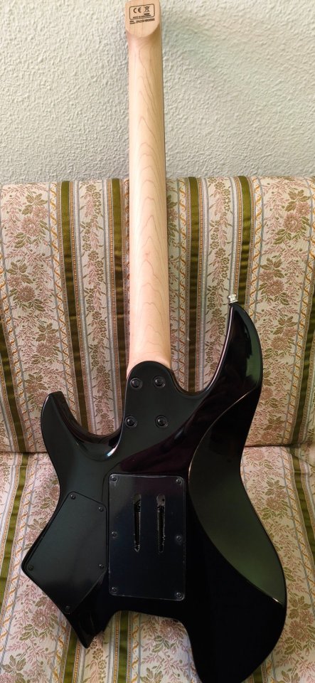 Sire Larry Carlton X6 headless + dimarzio