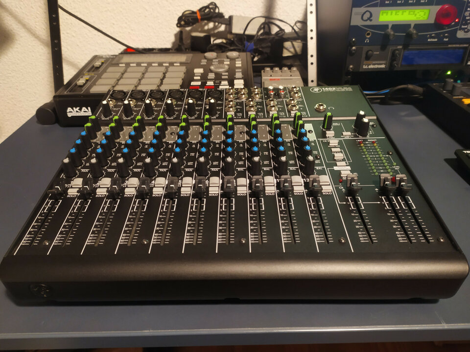 Mackie 1402 VLZ4. Como nueva, sin uso. (O cambio por eurorack)