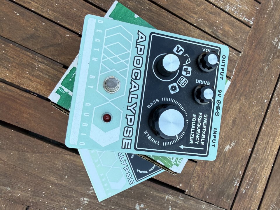 Arsenal de pedales (Death by Audio, PPPC, Atmosfera 6, etc...) de segunda mano · Foto 1 de 10 · Valencia · 2040 €