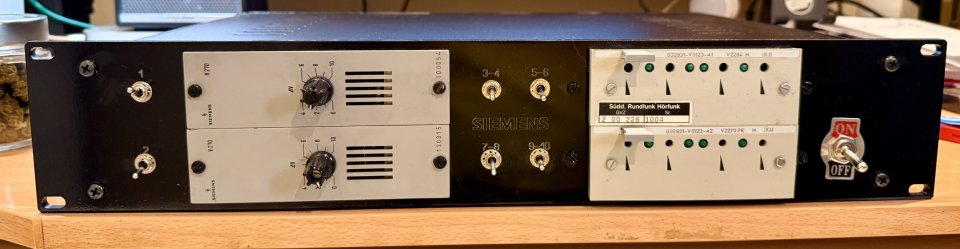 Custom Siemens / Haufe Line Amp Rack | 10-Channel Vintage Line Amplifier – V2270M, V2284M, V270 de segunda mano · Foto 5 de 9 · Madrid · 1999 €