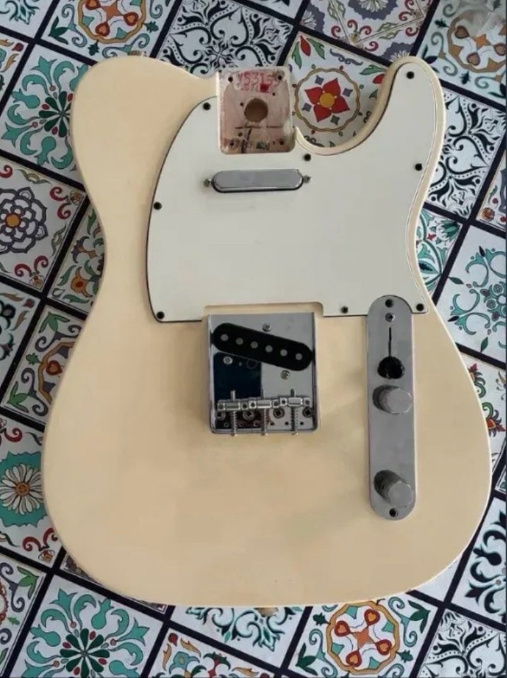 Cuerpo Telecaster MIM 2004 de segunda mano · Foto 2 de 5 · Granada · 275 €