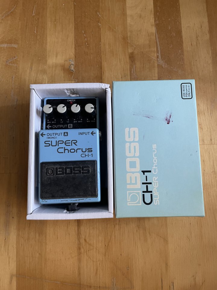 BOSS CH-1 Super Chorus Blue Label de segunda mano · Foto 1 de 5 · Madrid · 150 €
