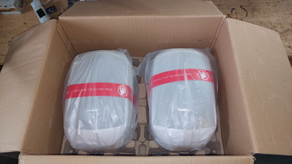 cajas acústicas BIAMP MASK6