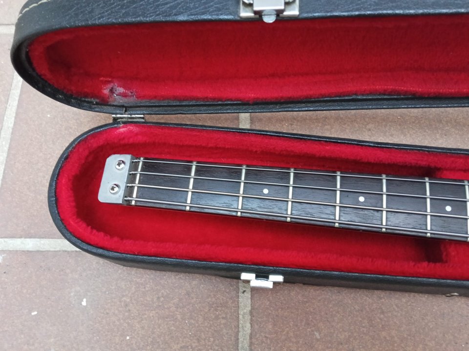 Bajo Hondo Alien made in Japan