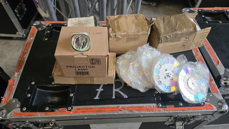 6 cabezas moviles 7r