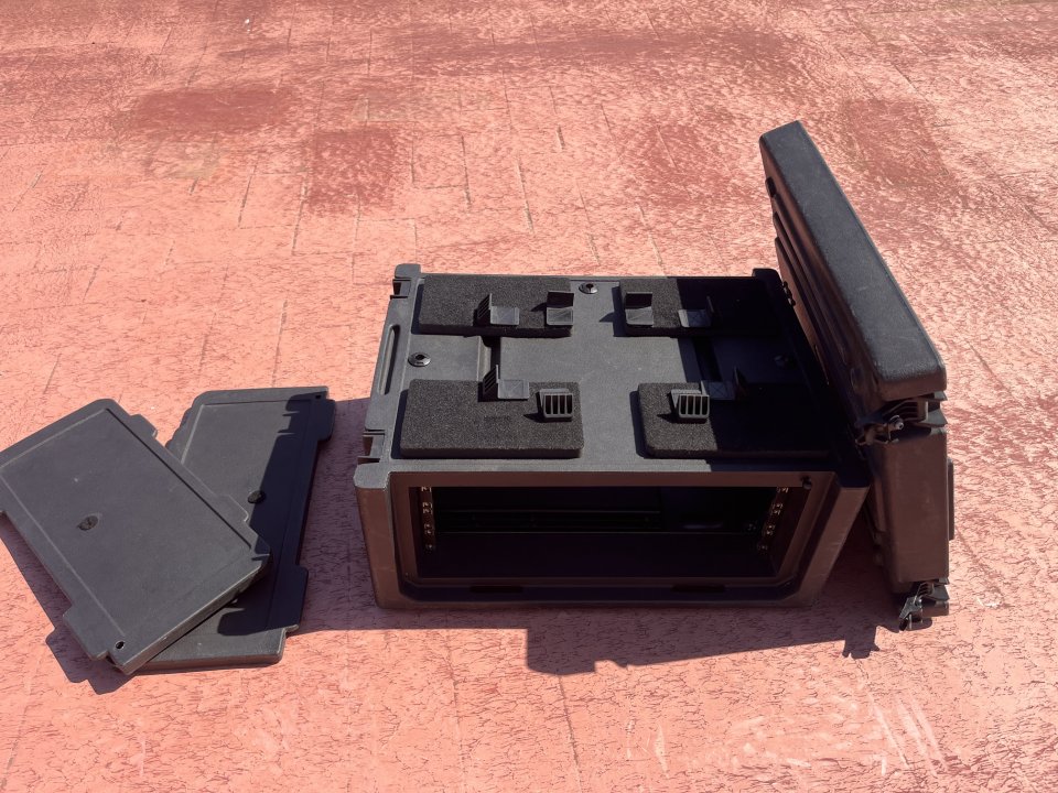 SKB 1SKB19-RSF4U Studio Flyer 4U Rack Case with Wheels 2010s - Black de segunda mano · Foto 2 de 5 · Barcelona · 179 €