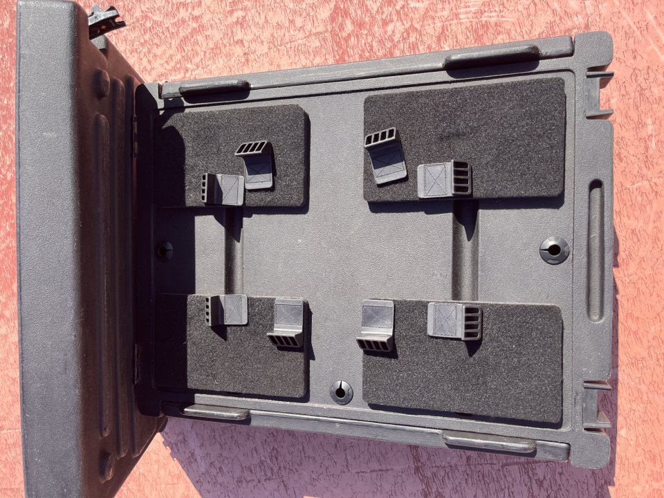 SKB 1SKB19-RSF4U Studio Flyer 4U Rack Case with Wheels 2010s - Black de segunda mano · Foto 4 de 5 · Barcelona · 179 €