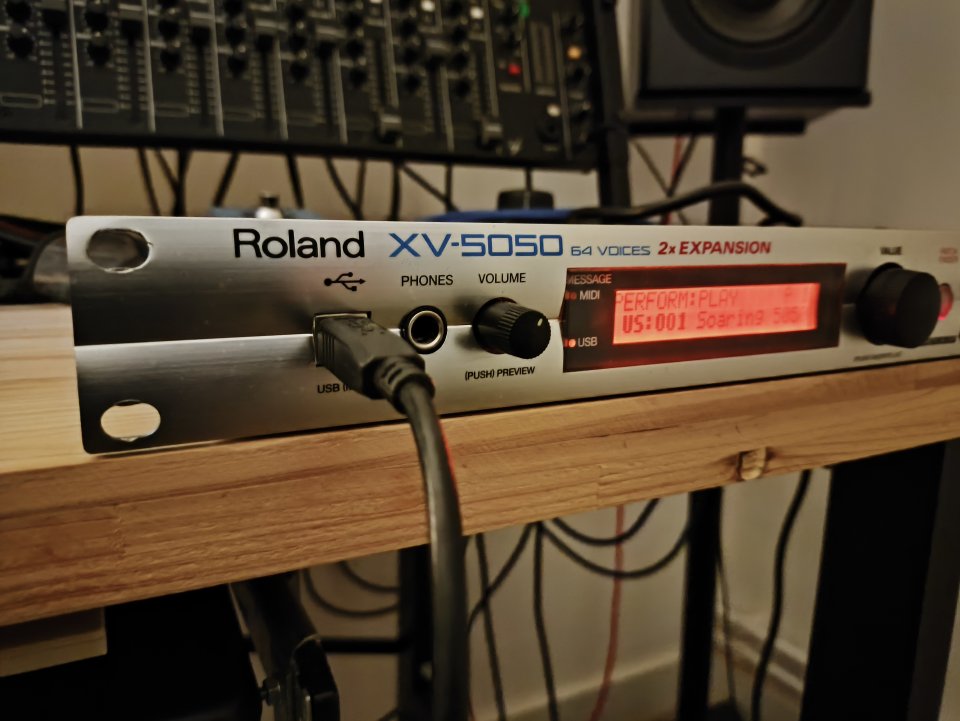 ROLAND XV5050 acepto CAMBIOS