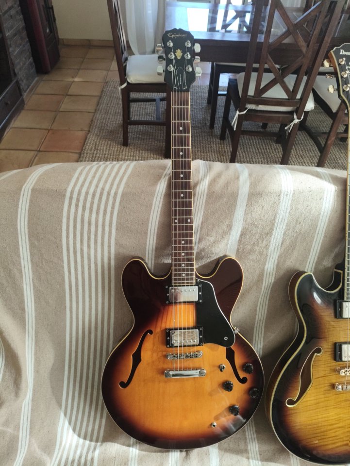 Epiphone, Ibanez, Vantage 635 V  ES 335