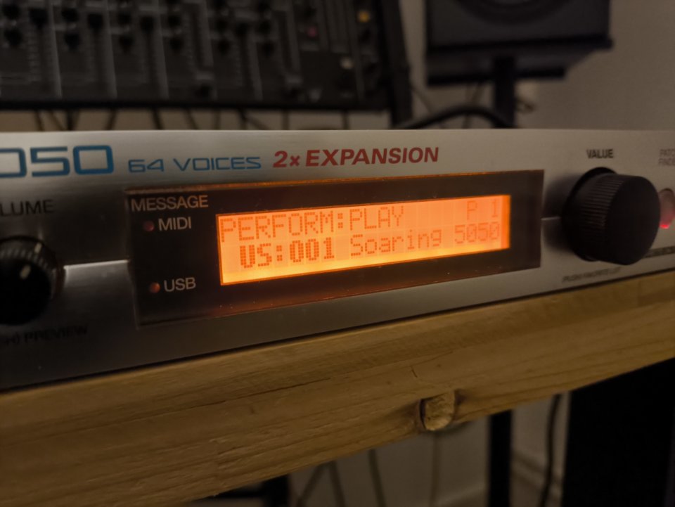 ROLAND XV5050 acepto CAMBIOS