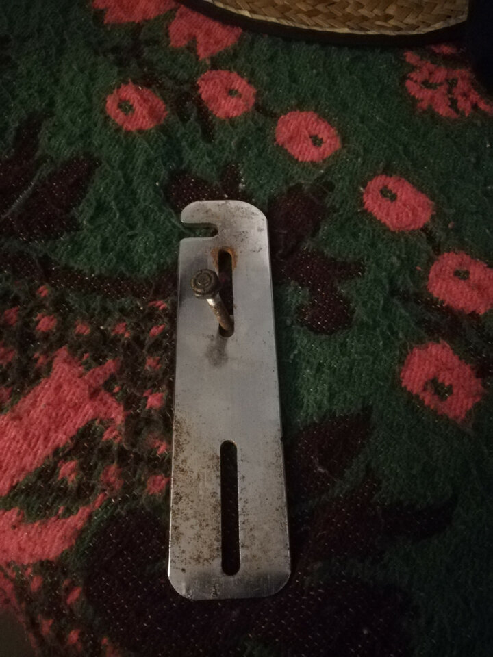 Pieza de anclaje cabezal/pantalla fender