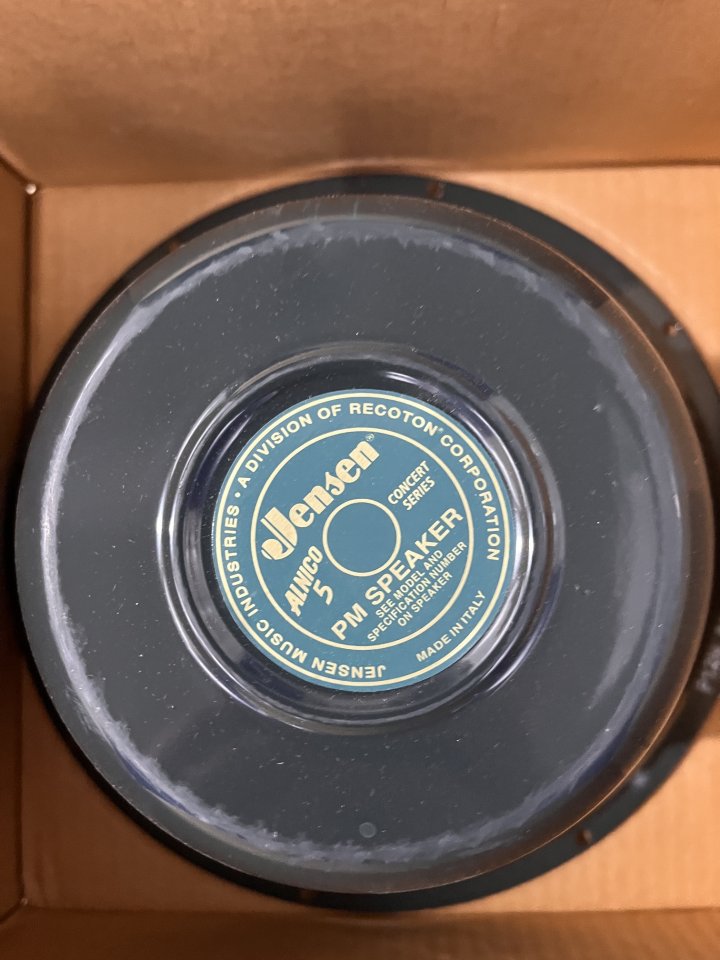 Jensen P12N Vintage Alnico 12" 50-Watt 8ohm Guitar Speaker 2010s - Green de segunda mano · Foto 1 de 4 · Barcelona · 195 €