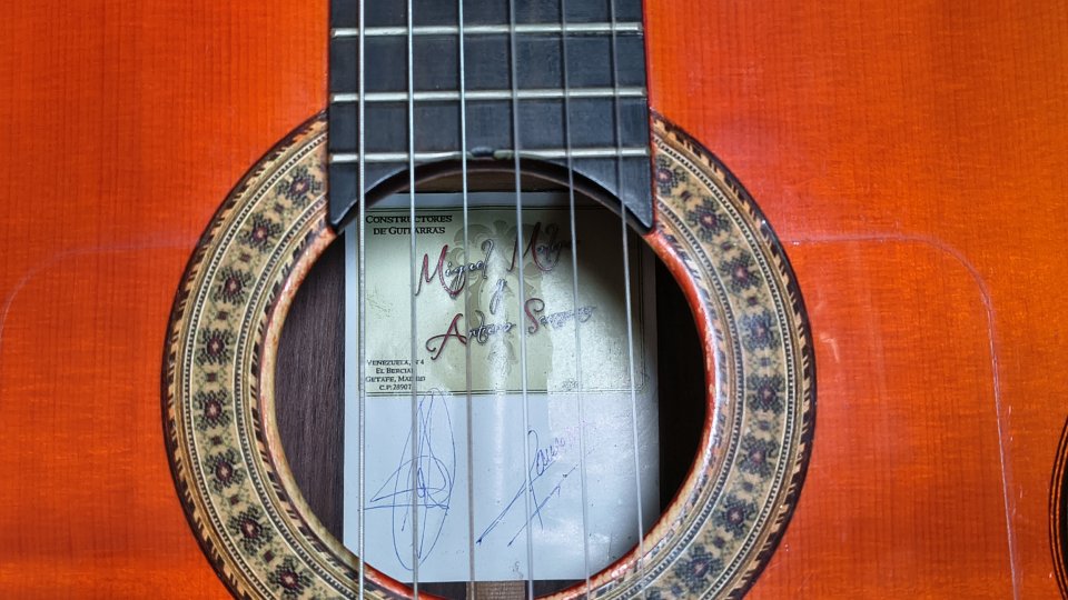 Miguel Nieto / Antonio Sanchis – guitarra clásica artesanal española de segunda mano · Foto 3 de 7 · Bizkaia · 1900 €