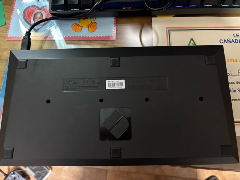 Controlador MIDI Launchkey Mini de segunda mano · Foto 2 de 3 · Sevilla · 80 €
