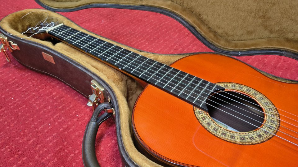 Miguel Nieto / Antonio Sanchis – guitarra clásica artesanal española de segunda mano · Foto 4 de 7 · Bizkaia · 1900 €