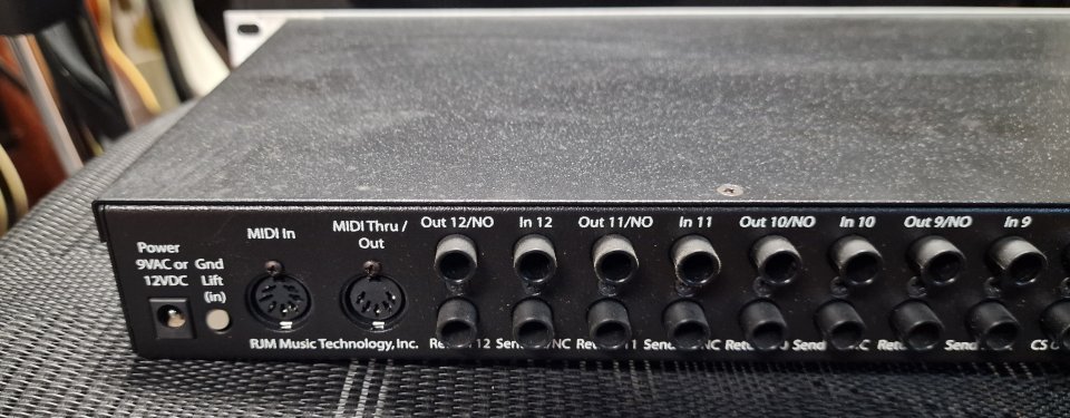 RJM EFFECT GIZMO - Looper rack para pedales