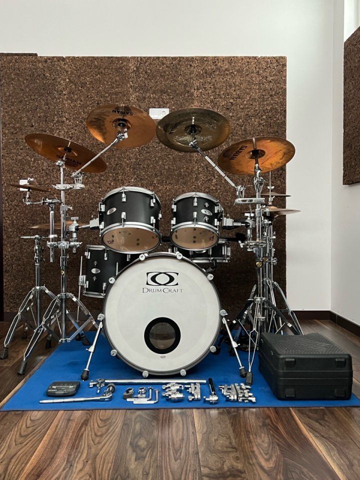 Drumcraft Series 8 Set completo + 9 platos Sabian + accesorios