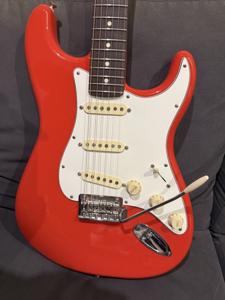 Fender Stratocaster Player 2 de segunda mano · Foto 1 de 3 · Madrid · 700 €