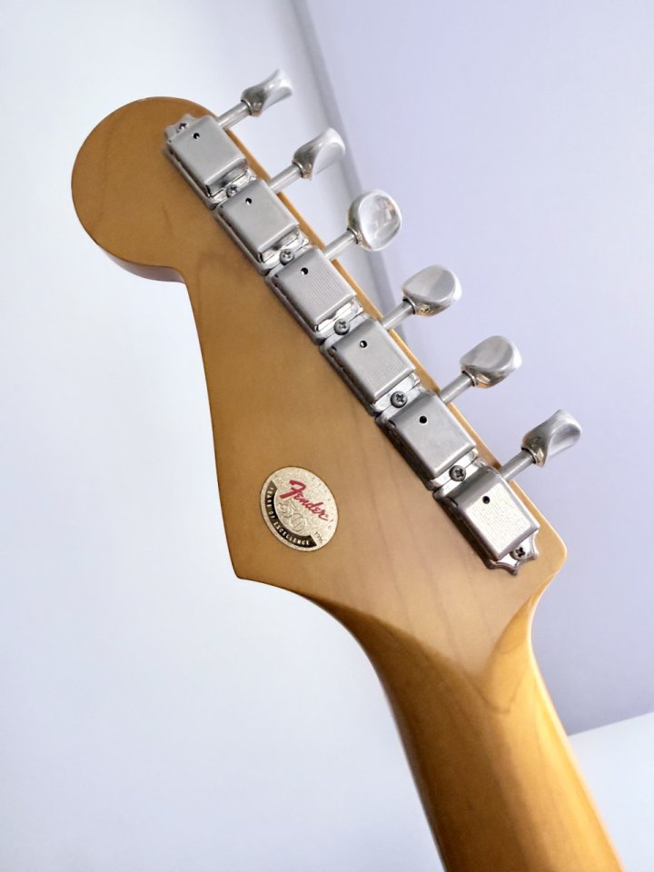 Fender Stratocaster MIJ 1996 – 50th Anniversary (Sunburst) de segunda mano · Foto 1 de 6 · Barcelona · 849 €